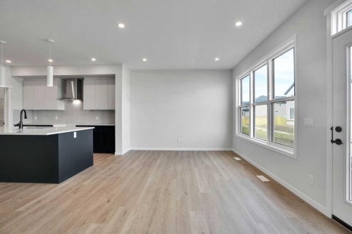 68 Sugarsnap Green Se, Calgary, AB - Indoor Photo Showing Kitchen With Upgraded Kitchen
