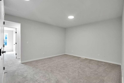 68 Sugarsnap Green Se, Calgary, AB - Indoor Photo Showing Other Room