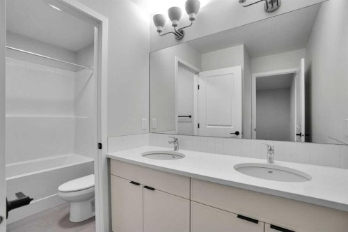 68 Sugarsnap Green Se, Calgary, AB - Indoor Photo Showing Bathroom