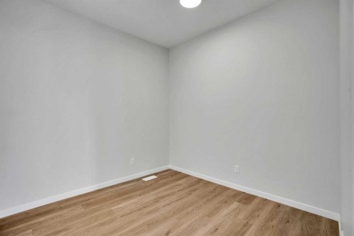 68 Sugarsnap Green Se, Calgary, AB - Indoor Photo Showing Other Room