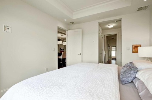 401-131 Quarry Way Se, Calgary, AB - Indoor Photo Showing Bedroom