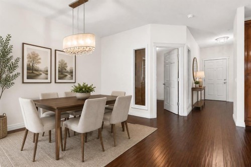 7305-14 Hemlock Crescent Sw, Calgary, AB - Indoor Photo Showing Dining Room