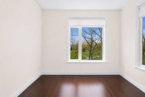 7305-14 Hemlock Crescent Sw, Calgary, AB - Indoor Photo Showing Other Room