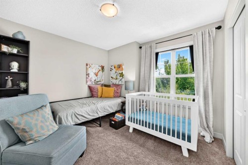 189 Chaparral Valley Drive Se, Calgary, AB - Indoor Photo Showing Bedroom