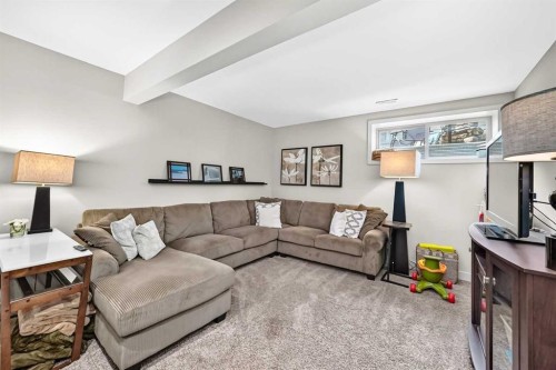 189 Chaparral Valley Drive Se, Calgary, AB - Indoor Photo Showing Living Room