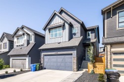 147 Royston Rise NW Calgary, AB T3L 0K2