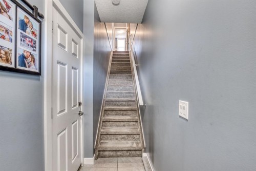 258 Copperleaf Way Se, Calgary, AB - Indoor Photo Showing Other Room