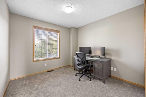 4446 Elgin Avenue Se, Calgary, AB - Indoor Photo Showing Office