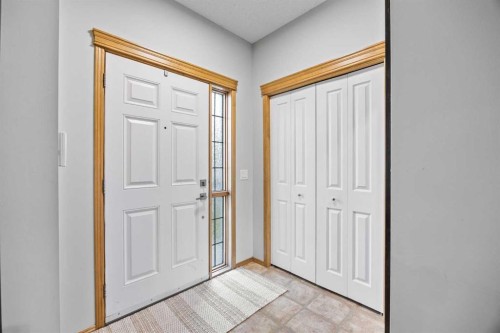 4446 Elgin Avenue Se, Calgary, AB - Indoor Photo Showing Other Room