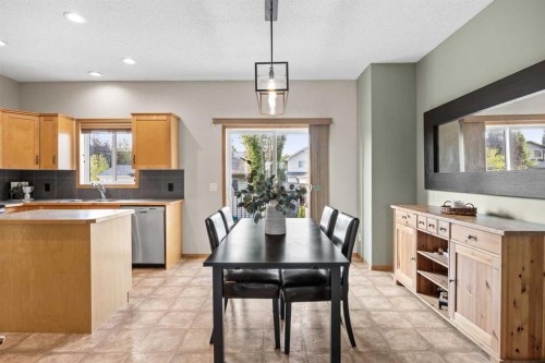4446 Elgin Avenue Se, Calgary, AB - Indoor
