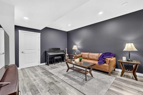 132 Creekside Drive Sw, Calgary, AB - Indoor