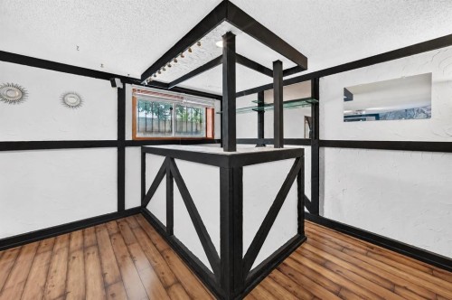 91 Castleridge Crescent Ne, Calgary, AB - Indoor Photo Showing Other Room