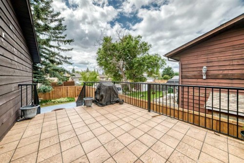 91 Castleridge Crescent Ne, Calgary, AB - Outdoor With Exterior