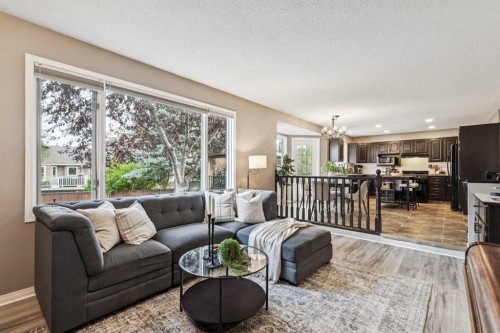 190 Mt Robson Close Se, Calgary, AB - Indoor Photo Showing Living Room