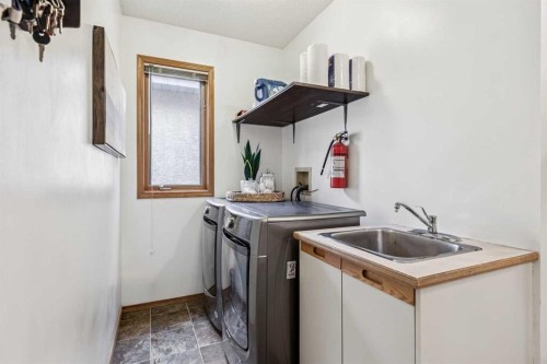 190 Mt Robson Close Se, Calgary, AB - Indoor Photo Showing Laundry Room