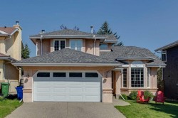190 Mt Robson Close SE Calgary, AB T2Z 2E2