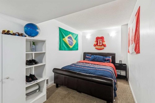 190 Mt Robson Close Se, Calgary, AB - Indoor Photo Showing Bedroom
