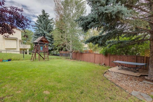 190 Mt Robson Close Se, Calgary, AB - Outdoor