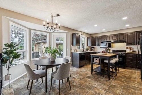 190 Mt Robson Close Se, Calgary, AB - Indoor Photo Showing Dining Room
