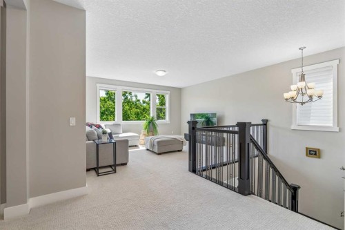 30 Ascot Crescent Sw, Calgary, AB - Indoor Photo Showing Other Room