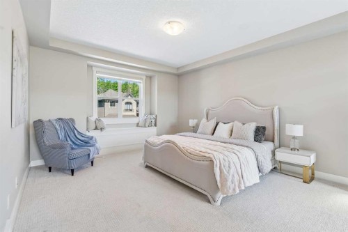 30 Ascot Crescent Sw, Calgary, AB - Indoor Photo Showing Bedroom