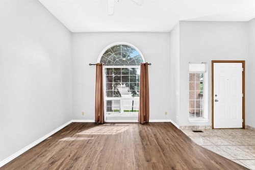 6934 Laguna Way Ne, Calgary, AB - Indoor Photo Showing Other Room