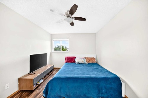 6934 Laguna Way Ne, Calgary, AB - Indoor Photo Showing Bedroom