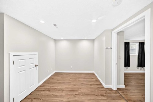 6934 Laguna Way Ne, Calgary, AB - Indoor Photo Showing Other Room