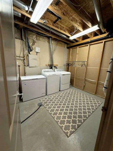 59 Prestwick Street Se, Calgary, AB - Indoor Photo Showing Laundry Room