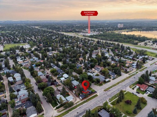 8304 11 Street Sw, Calgary, AB - Outdoor With View