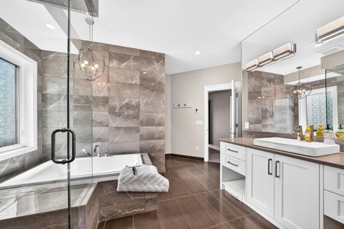 148 Scenic Ridge Crescent Nw, Calgary, AB - Indoor Photo Showing Bathroom