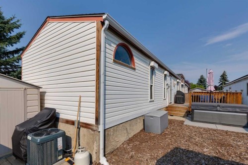 25 Erin Woods Circle Se, Calgary, AB - Outdoor With Deck Patio Veranda With Exterior