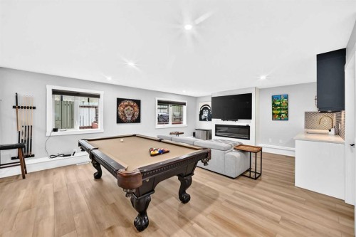 51 Strathaven Circle Sw, Calgary, AB 