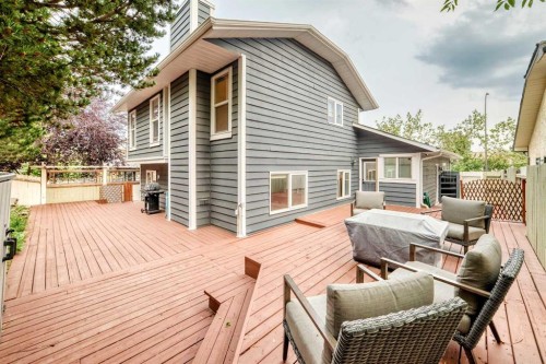 51 Strathaven Circle Sw, Calgary, AB 