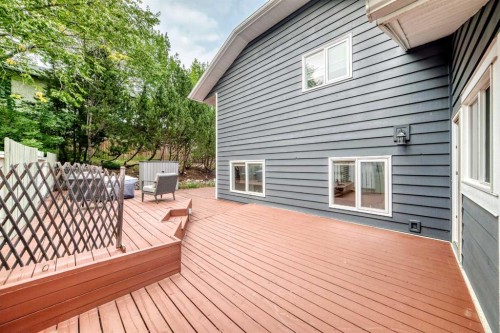 51 Strathaven Circle Sw, Calgary, AB 