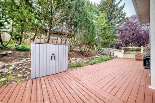 51 Strathaven Circle Sw, Calgary, AB 
