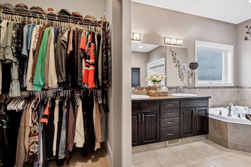 9 Liberty Place, Sylvan Lake, AB - Indoor Photo Showing Other Room
