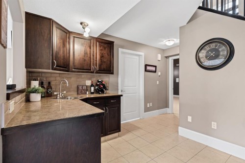 9 Liberty Place, Sylvan Lake, AB - Indoor Photo Showing Kitchen