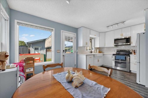 95 Hidden Point Nw, Calgary, AB - Indoor