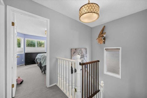 95 Hidden Point Nw, Calgary, AB - Indoor Photo Showing Other Room