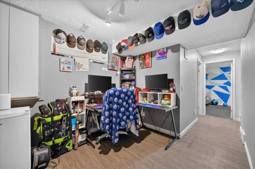 95 Hidden Point Nw, Calgary, AB - Indoor