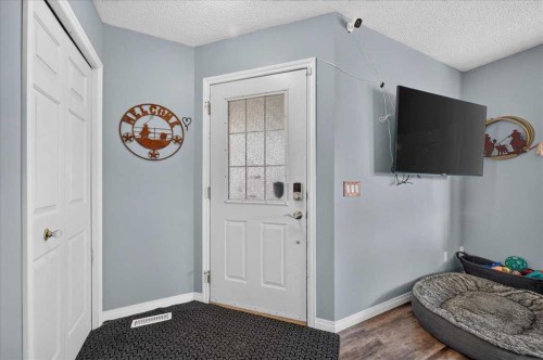 95 Hidden Point Nw, Calgary, AB - Indoor Photo Showing Other Room