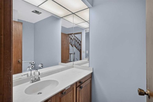 2604 Deer Side Drive Se, Calgary, AB 