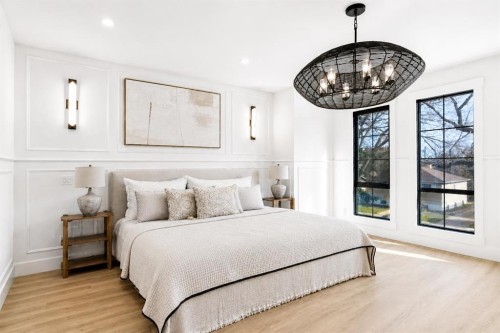 218 19 Avenue Nw, Calgary, AB - Indoor Photo Showing Bedroom