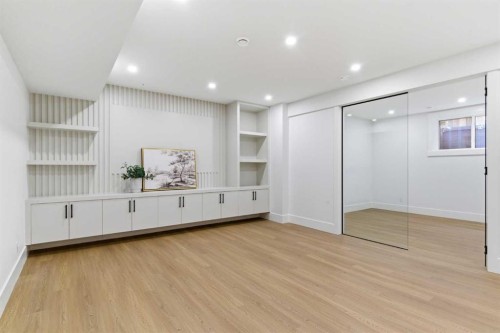 218 19 Avenue Nw, Calgary, AB - Indoor