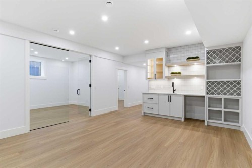 218 19 Avenue Nw, Calgary, AB - Indoor