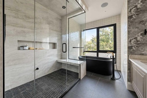 1218 8 Avenue Se, Calgary, AB 