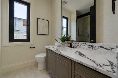1218 8 Avenue Se, Calgary, AB 