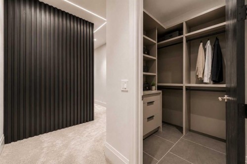1218 8 Avenue Se, Calgary, AB 