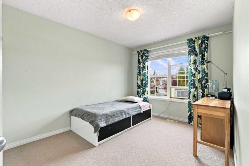 5355 Copperfield Gate Se, Calgary, AB - Indoor Photo Showing Bedroom